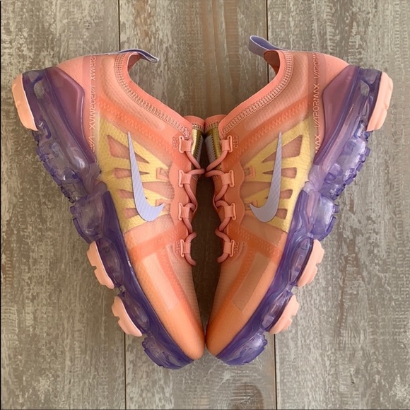 NWT Nike Air Vapormax - Picture 2 of 8